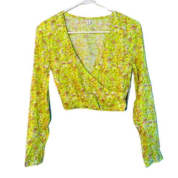 NWT BP Bright Floral Stretch Waist Deep V Long Sleeve Crop Blouse - Picture 1 of 2